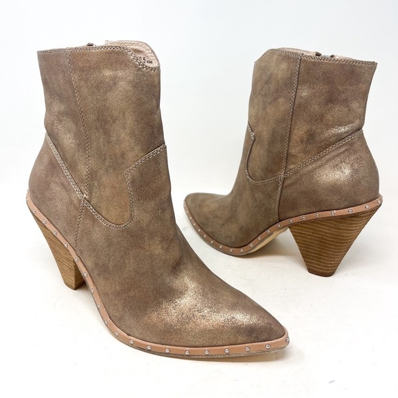 NWT CHINESE LAUNDRY Ramble Champagne Metallic Studded Western Bootie Block heel - Picture 12 of 15